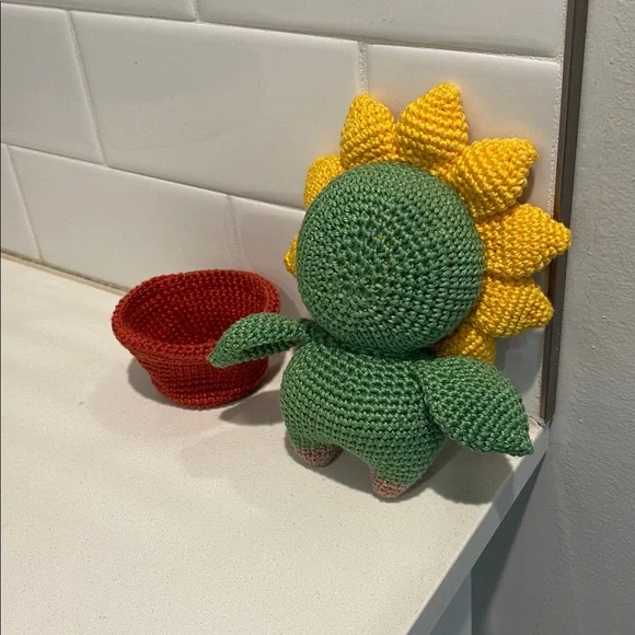 Flower Child Sunflower Bear Hand Crafted Figure and Pot Amigurumi Crochet Decor - Picture 9 of 13